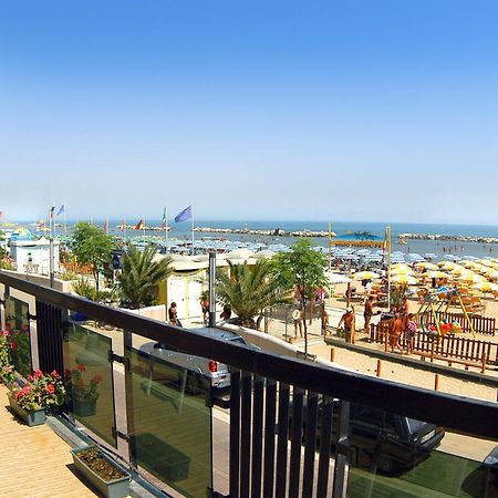 Hotel Continental Bellaria-Igea Marina Luaran gambar