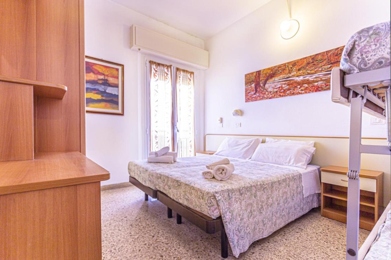 Hotel Continental Bellaria-Igea Marina Luaran gambar